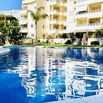 Family-friendly With Sea View And Terrace Apartamento
