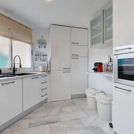 Apartament Family-friendly With Sea View And Terrace *