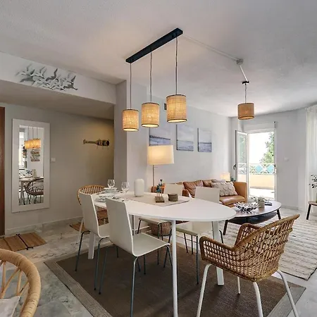 Appartement Family-friendly With Sea View And Terrace Marbellac