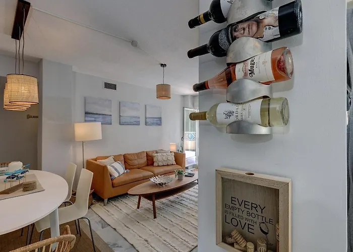 Family-friendly With Sea View And Terrace Appartement Marbellac