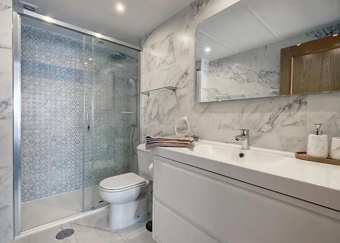 Daire Family-friendly With Sea View And Terrace